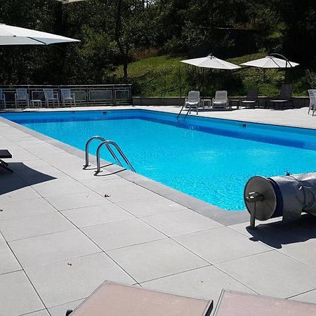 Logis Hotel Maison Carree Restaurant O Carre Dart Mereville (Lorraine) Exterior foto